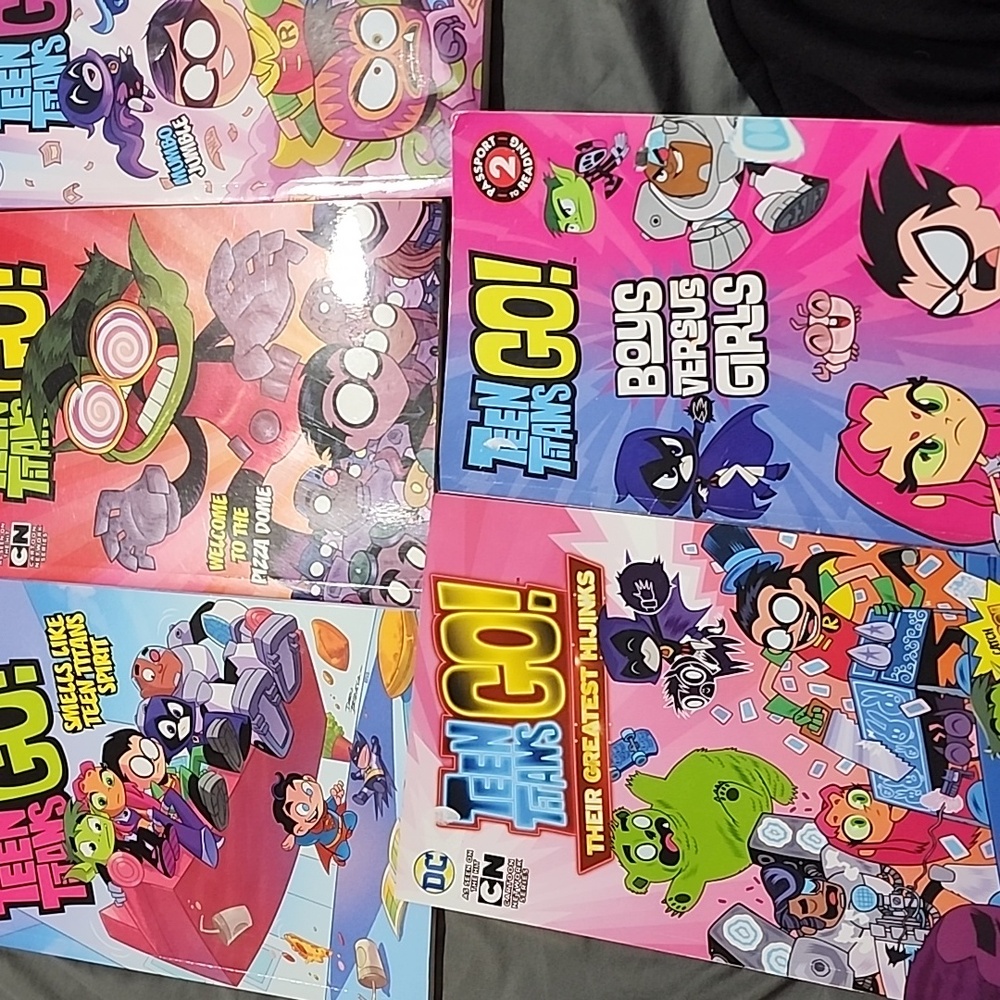 5 Teen Titans Go! Comic Book Set - Colorful Adventure